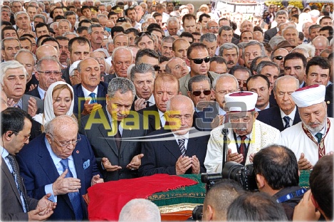 Nazmiye Demirel'in Cenaze Töreni 72