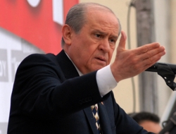 Bahçeli'nin 10 Dakikalık Isparta Ziyareti