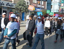 Gençler Gelecek İçin Yürüdüler