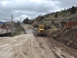 40 Yıllık Toprak Yola Kilit Taş
