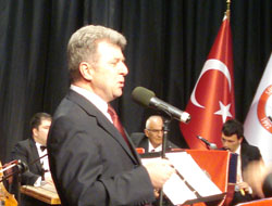 Musiki Derneğinde Kan Değişimi