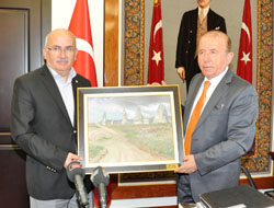 İlim Diyarını Ziyaret Etmekten Mutluyum