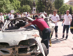 Sıkışan Sürücüye Müdahale Edildi