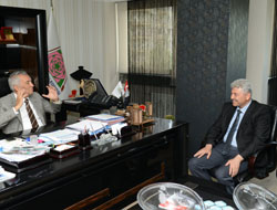 Hizmet İçin Çalışıyoruz