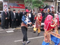 Vali ve Başkan Geç Kaldı, Vatandaş Beklerken Islandı