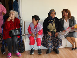 SGK’dan Huzurevine Ziyaret