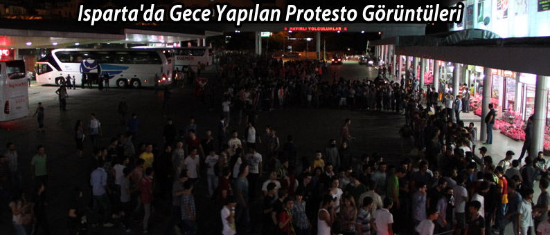 Isparta'da Gece Yapılan Protesto Görüntüleri (Video)