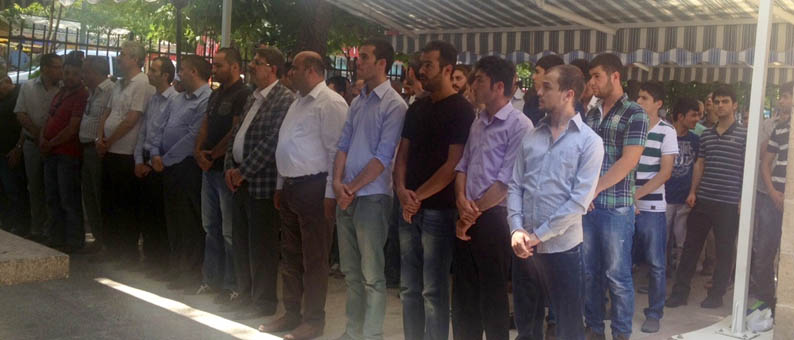 Ülkü Ocakları’ndan Gıyabi Cenaze Namazı