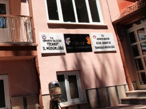 Bir lojmana 3 müdürlük sığdırıldı!