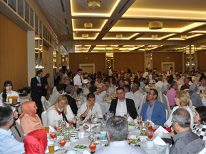 Vali Oğuz'dan Veda İftarı