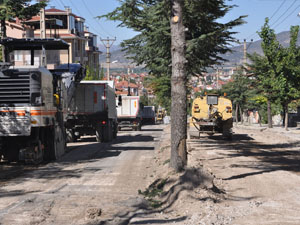 2.5 Km Yol 15  Günde Tamamlanacak