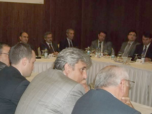 Üretiyoruz Ama SATAMIYORUZ