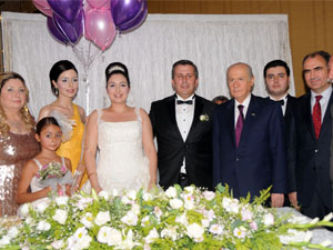 Bahçeli'den Mutluluk Belgesi