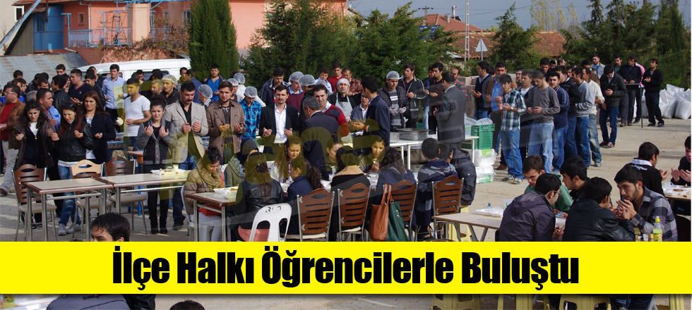 İlçe Halkı Öğrencilerle Buluştu