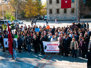 10 Kasım Yas Değil Mücadele Günü