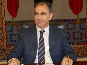 Vali Özkan’dan Öğretmenler Günü Mesajı