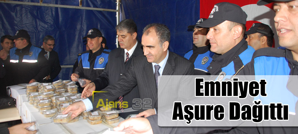 Emniyet Aşure Dağıttı