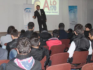 SGK Mesleki Eğitim Merkezinde Seminer Düzenledi