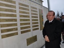 Vali Oğuz İlçe Ziyaretlerini Tamamladı