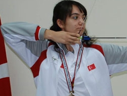 Salon Okçuluk'ta Türkiye Şampiyonu Oldu