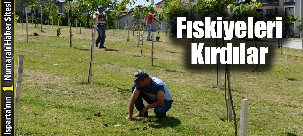 Sulama Fıskiyelerini Kırdılar