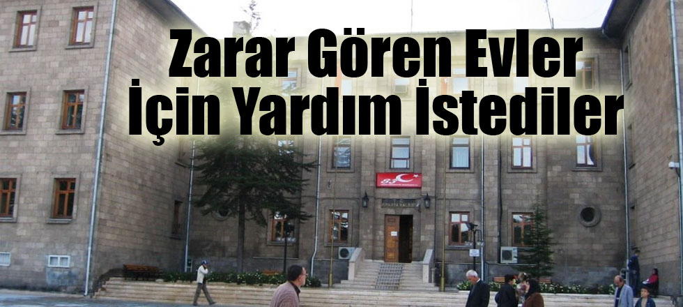 Depremde Zarar Gören Evler İçin Yardım İstediler