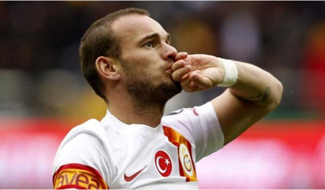 Wesley Sneijder, Galatasaray'ın Teklifini Kabul Etti