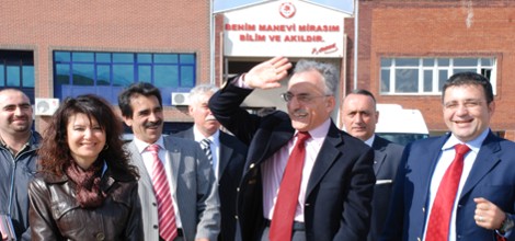 Tanseli Çakmak'a Karayalçın'dan Destek Mi Var?