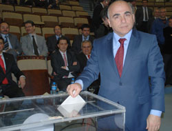 Rektörlük İçin 9 Aday Yarışıyor