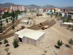 Mahallelerilerden Böcüzade Parkı İnşaatına Tepki