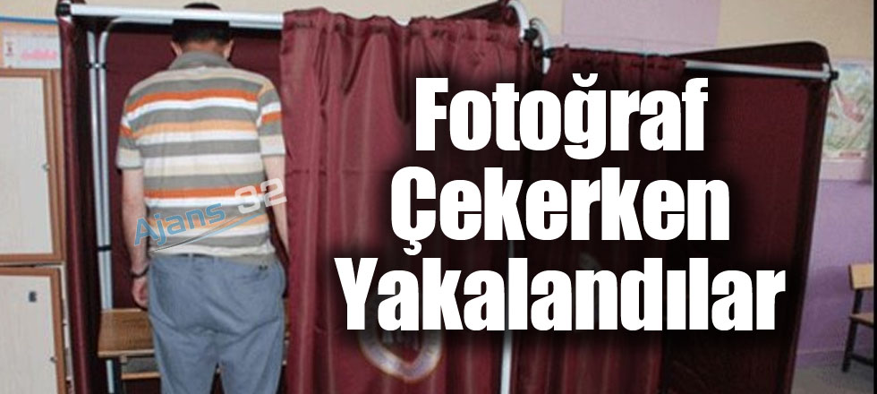Fotoğraf Çekerken Yakalandılar