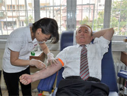 Vali Oğuz herkesi kan bağışından bulunmaya davet etti