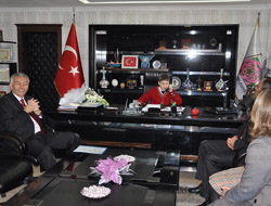 Küçük Başkan’dan Belediyeye Övgüler