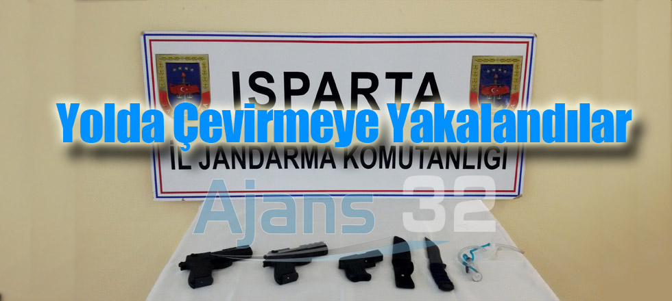 Yoldaki Çevirme'de Ruhsatsız Silah Yakalattılar