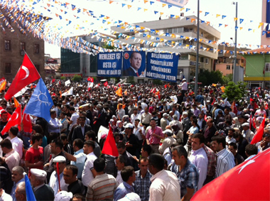 Başbakan İçin Miting Alanı Doldu