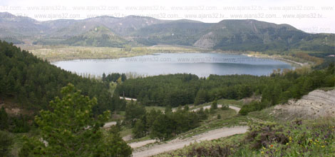 Gölcük Krater Gölü'ndeki Hareketlilik İnceleniyor