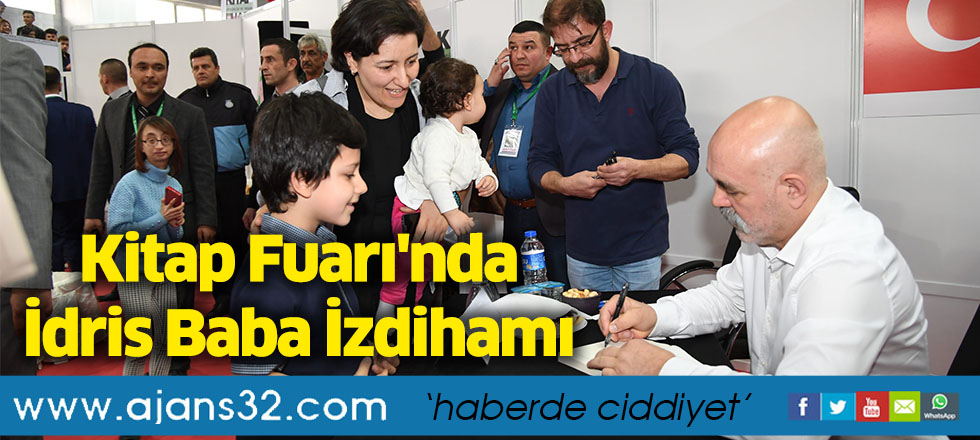 Kitap Fuarı'nda İdris Baba İzdihamı