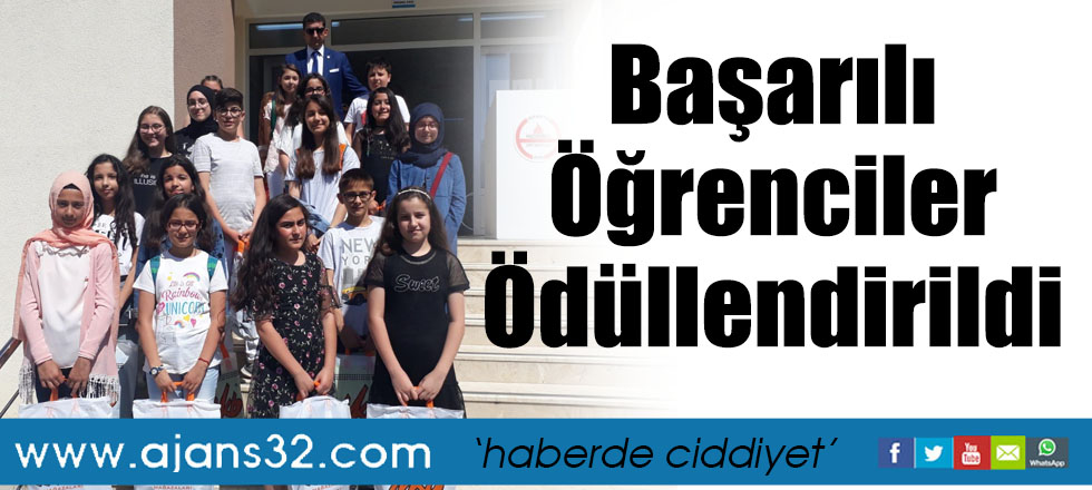Başarılı Öğrenciler Ödüllendirildi