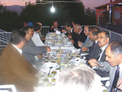 Tarihi Caminin Süslemelerine Hayran Kaldı