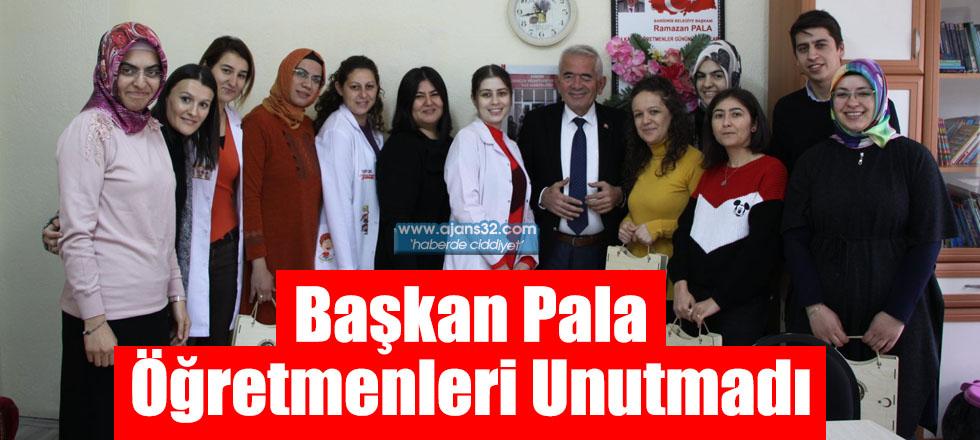 Başkan Pala Öğretmenleri Unutmadı