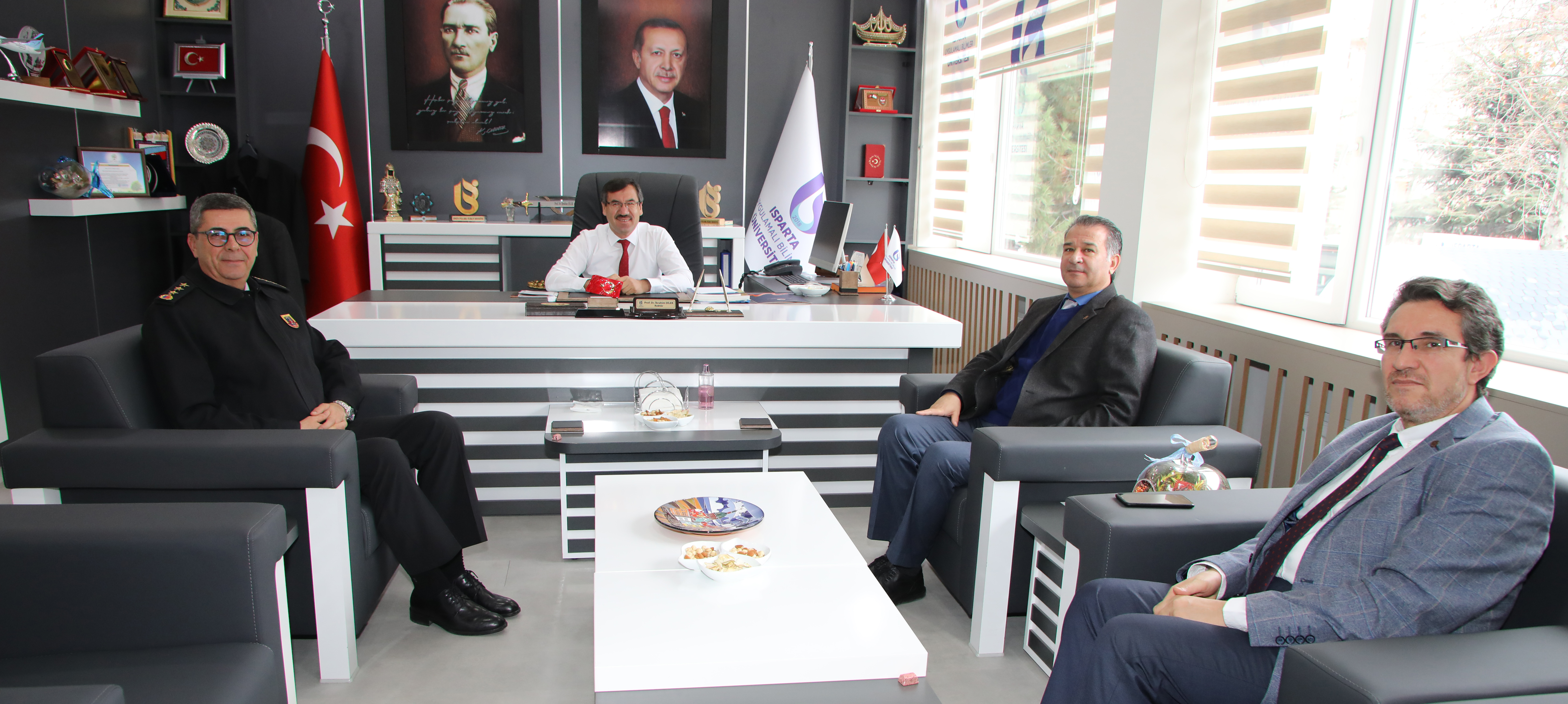 İl Jandarma Komutanı Albay Ağaoğlu’ndan, ISUBÜ Rektörü Diler’e ziyaret