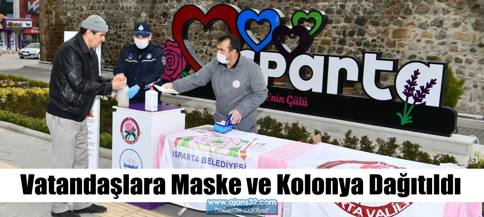 Vatandaşlara Maske ve Kolonya Dağıtıldı