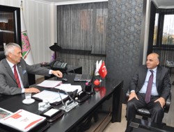 Rektör İbicioğlu Günaydın'ı Ziyaret Etti