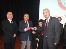 Hasan Özbek'e Büyük Onur