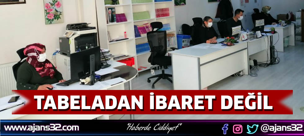 Sadece Tabeladan İbaret Değil