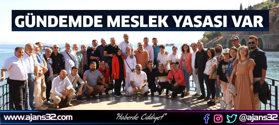 Gündemde Meslek Yasası Var