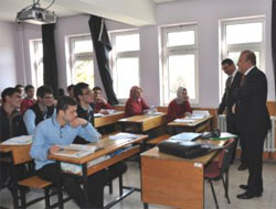 Vali Oğuz'dan Okul Ziyaretleri