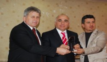 SDÜ Rektörü Basın Dostu İlan Edildi