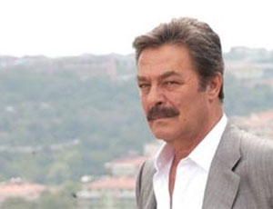 Kadir İnanır Kansere Yakalandı