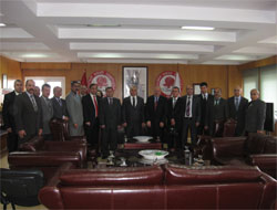 İbicioğlundan Kamu-Sen'i Ziyaret